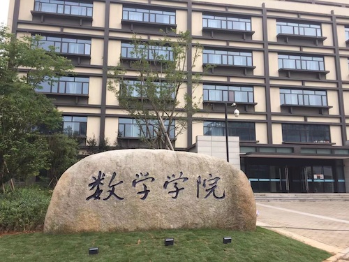 黄色小说
（官网）